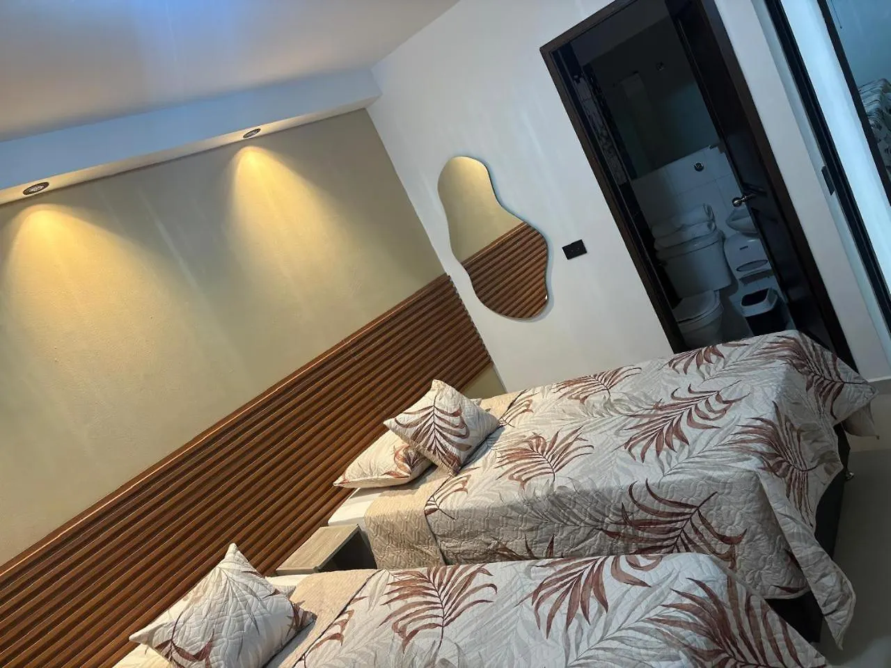 Hotel Lesus Medellín 0*,  Colombia